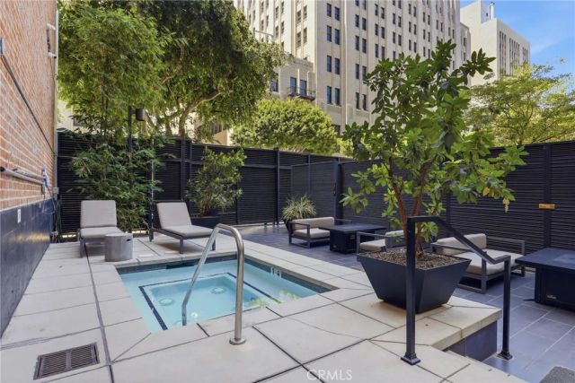 460 S Spring 1008, Los Angeles, CA 90013