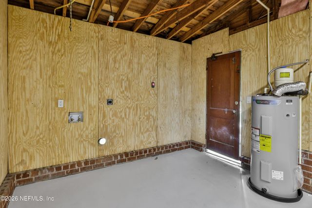 5541 MILMAR Drive N, Jacksonville, FL 32207