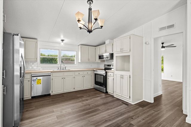 211 Patricia Avenue, Chatsworth, GA 30705