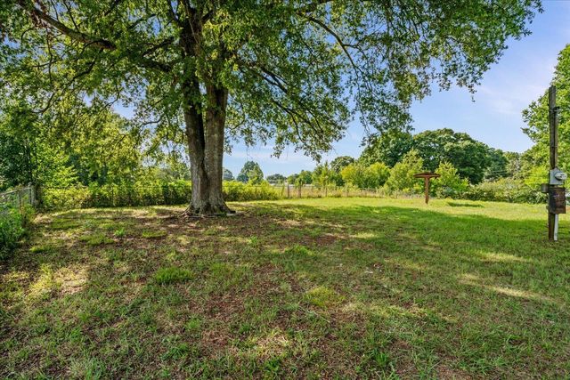 211 Patricia Avenue, Chatsworth, GA 30705