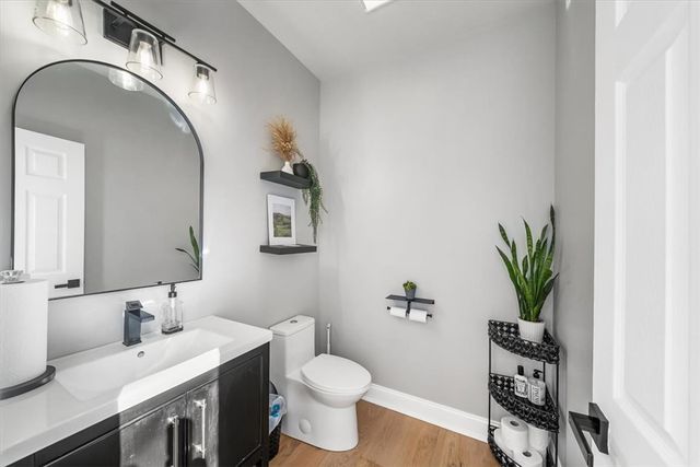 8047 Maureen Dr, Cranberry Twp, PA 16066