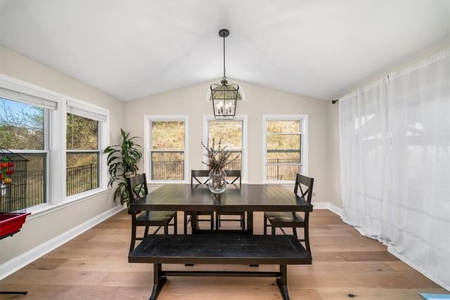 8047 Maureen Dr, Cranberry Twp, PA 16066