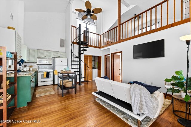 51 Vip Island B, Grant, FL 32949