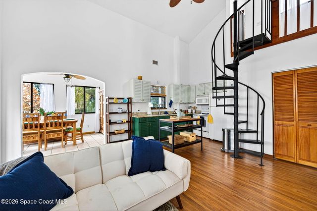 51 Vip Island B, Grant, FL 32949