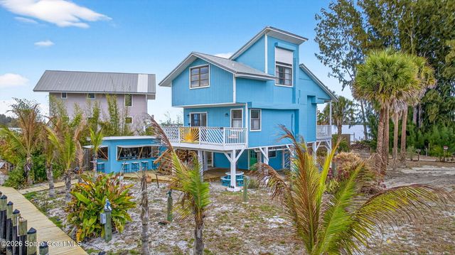 51 Vip Island B, Grant, FL 32949