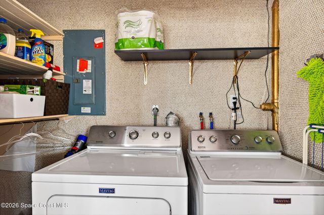 51 Vip Island B, Grant, FL 32949