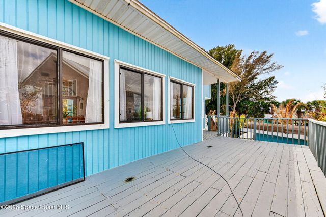 51 Vip Island B, Grant, FL 32949