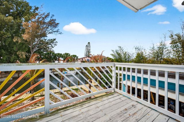 51 Vip Island B, Grant, FL 32949