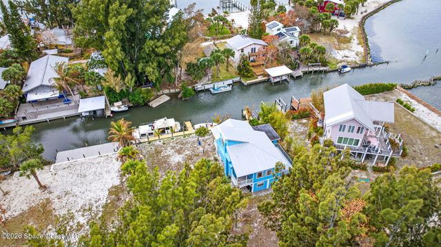 51 Vip Island B, Grant, FL 32949