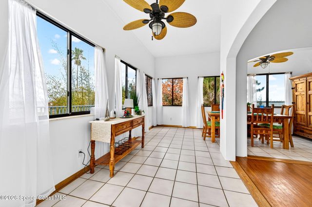 51 Vip Island B, Grant, FL 32949