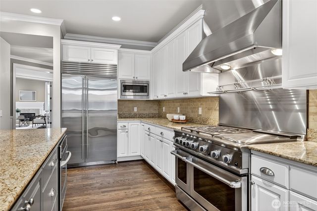 202 259th Avenue NE, Sammamish, WA 98074