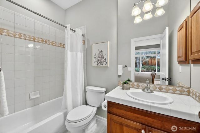 202 259th Avenue NE, Sammamish, WA 98074