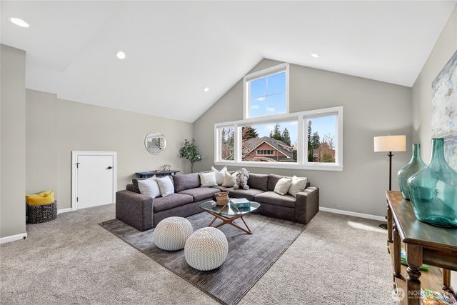 202 259th Avenue NE, Sammamish, WA 98074