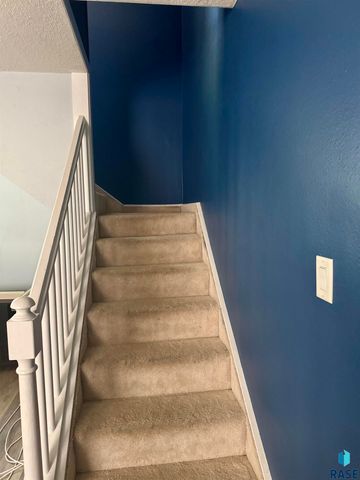 514 N Chicago Ave N Avenue N, Madison, SD 57042