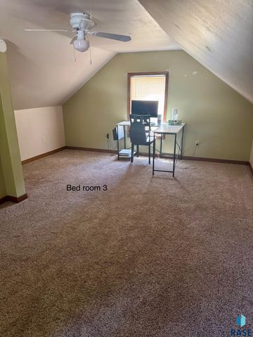 514 N Chicago Ave N Avenue N, Madison, SD 57042