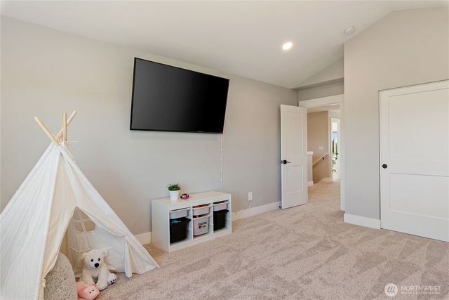 381 E Benson Ridge Road, Grapeview, WA 98546