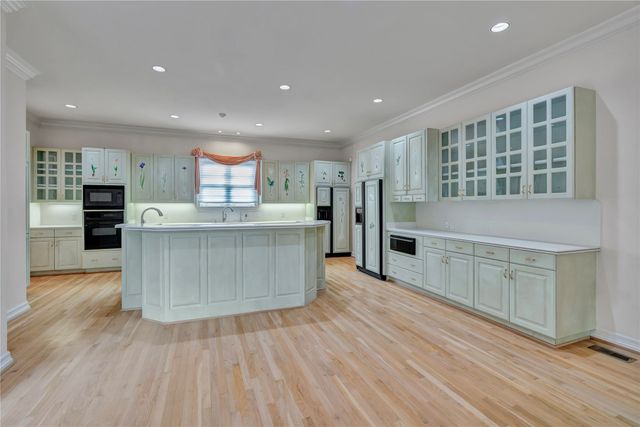 4733 Harley Avenue, Fort Worth, TX 76107