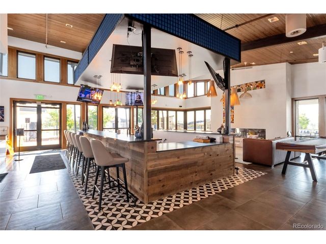 277 S Scottsburg Ct, Aurora, CO 80018