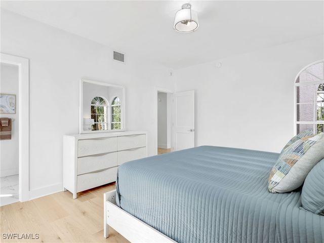 583 Audubon BLVD C201, Naples, FL 34110