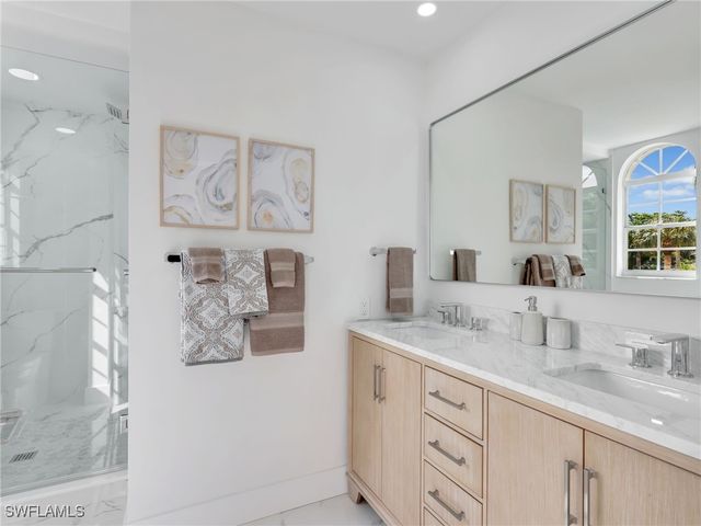 583 Audubon BLVD C201, Naples, FL 34110