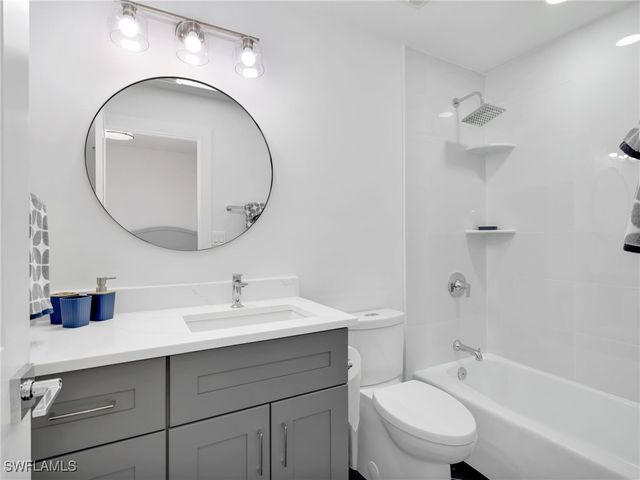 583 Audubon BLVD C201, Naples, FL 34110