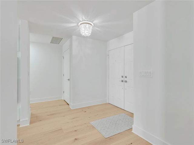 583 Audubon BLVD C201, Naples, FL 34110