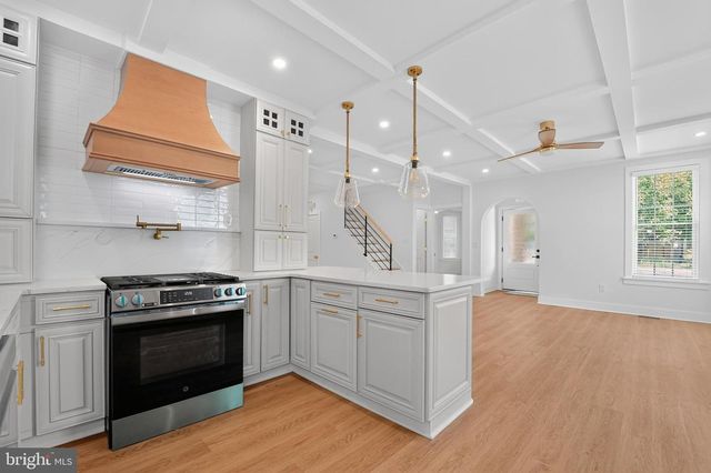 405 LYMAN AVE, Baltimore, MD 21212