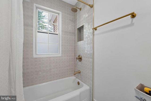 405 LYMAN AVE, Baltimore, MD 21212