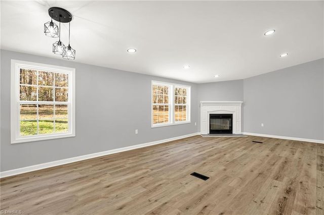 3227 E Calloway Drive, Mebane, NC 27302