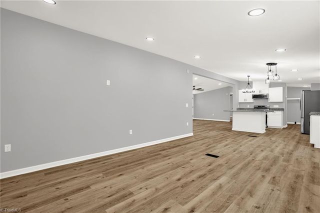 3227 E Calloway Drive, Mebane, NC 27302