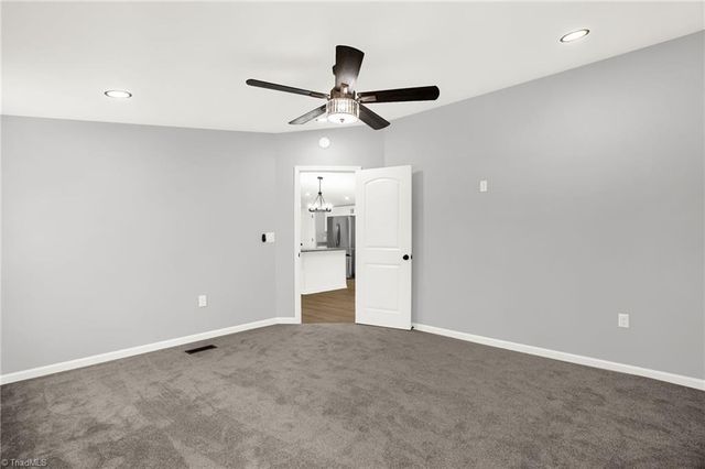 3227 E Calloway Drive, Mebane, NC 27302