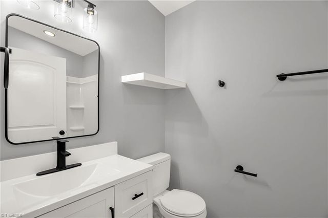 3227 E Calloway Drive, Mebane, NC 27302