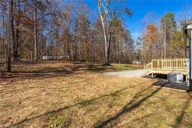 3227 E Calloway Drive, Mebane, NC 27302
