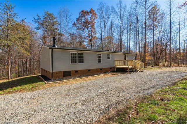 3227 E Calloway Drive, Mebane, NC 27302