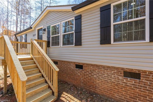 3227 E Calloway Drive, Mebane, NC 27302