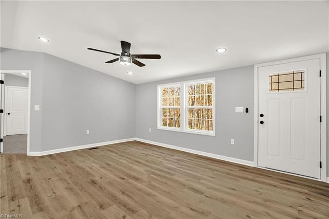 3227 E Calloway Drive, Mebane, NC 27302