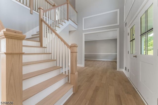 4 Spring Ct, Lopatcong Twp., NJ 08865