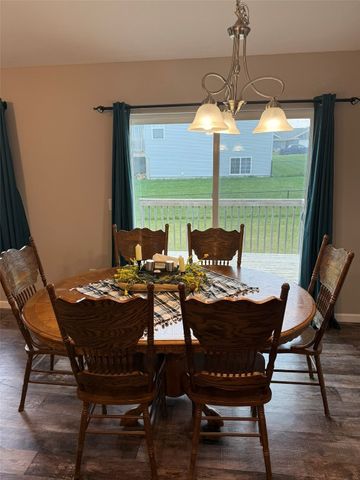 107 Blue Jay, Vinton, IA 52349