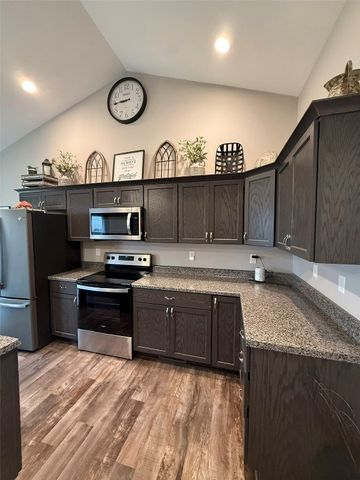 107 Blue Jay, Vinton, IA 52349