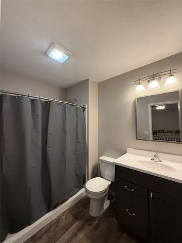 107 Blue Jay, Vinton, IA 52349