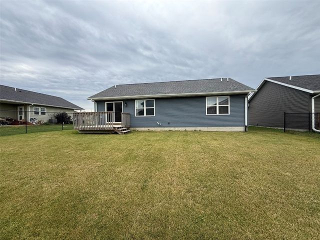 107 Blue Jay, Vinton, IA 52349