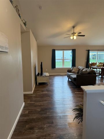 107 Blue Jay, Vinton, IA 52349