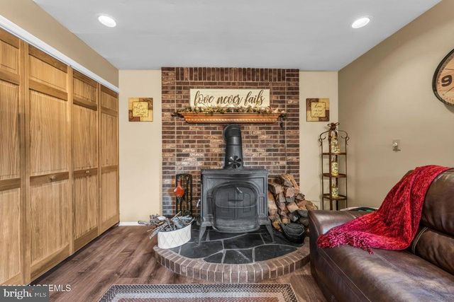 10 COBBLESTONE COURT, Howell, NJ 07731