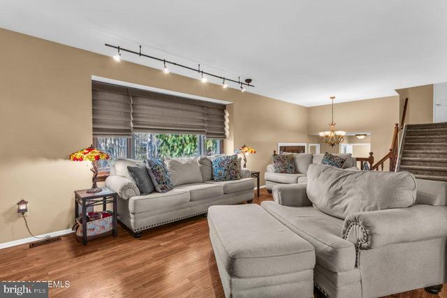 10 COBBLESTONE COURT, Howell, NJ 07731