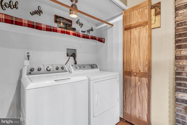 10 COBBLESTONE COURT, Howell, NJ 07731