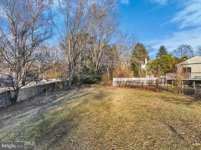 10 COBBLESTONE COURT, Howell, NJ 07731