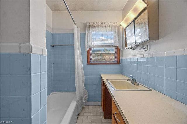 1024 Hunter Road, Lexington, NC 27295