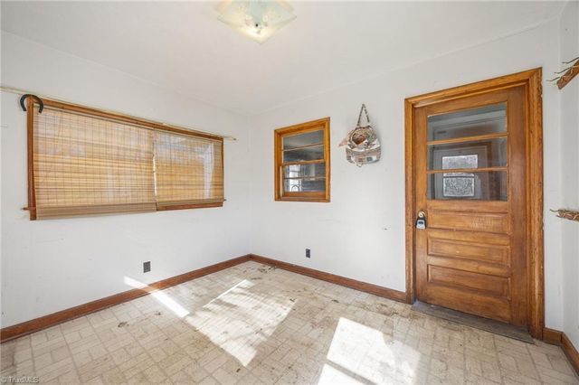 1024 Hunter Road, Lexington, NC 27295