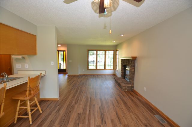 6020 NE 9th Street, Des Moines, IA 50313