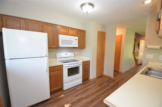 6020 NE 9th Street, Des Moines, IA 50313